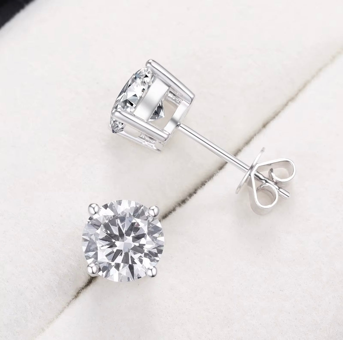 Örhänge Runda 0.3ct