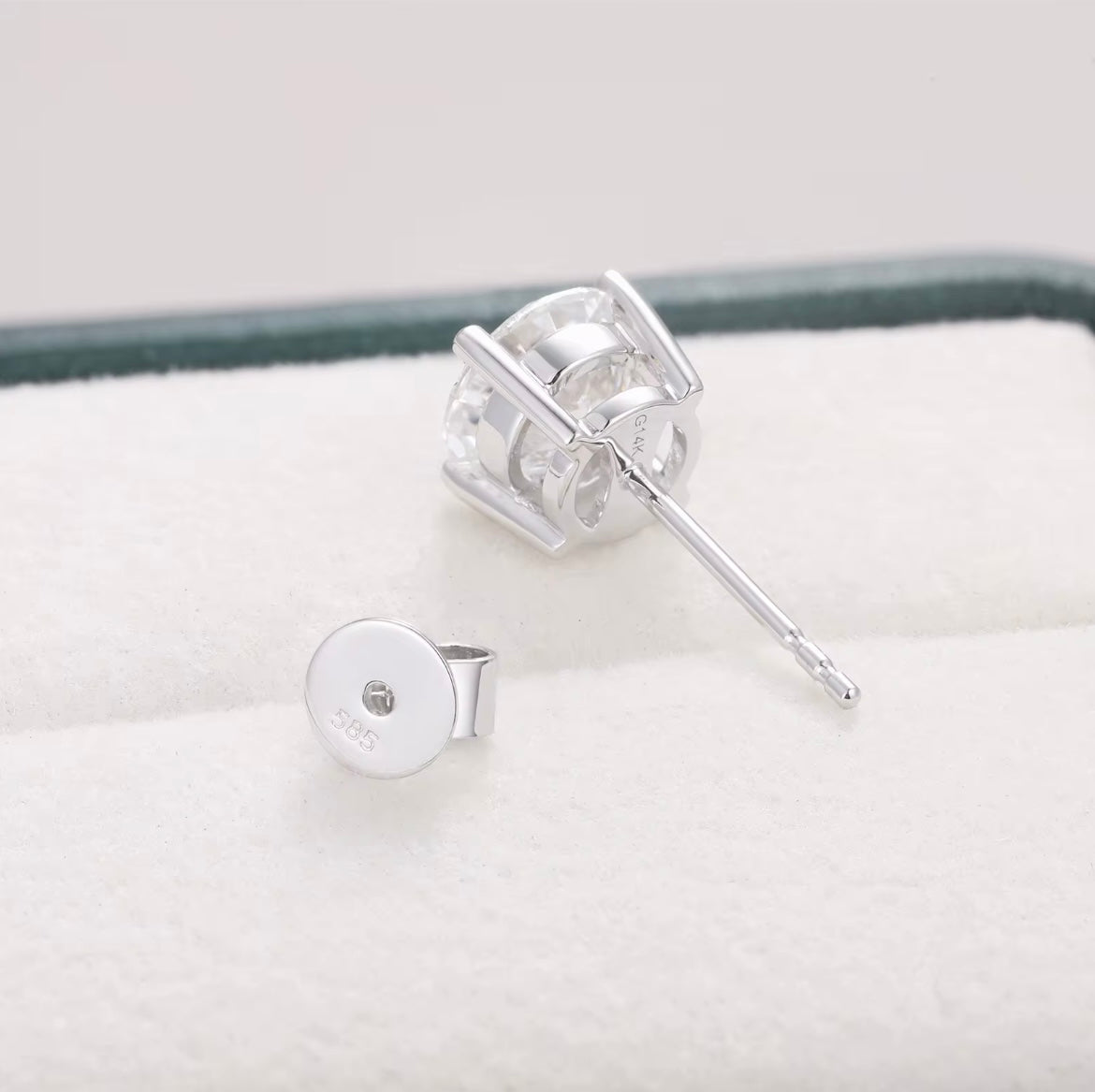 Örhänge Runda 0.3ct