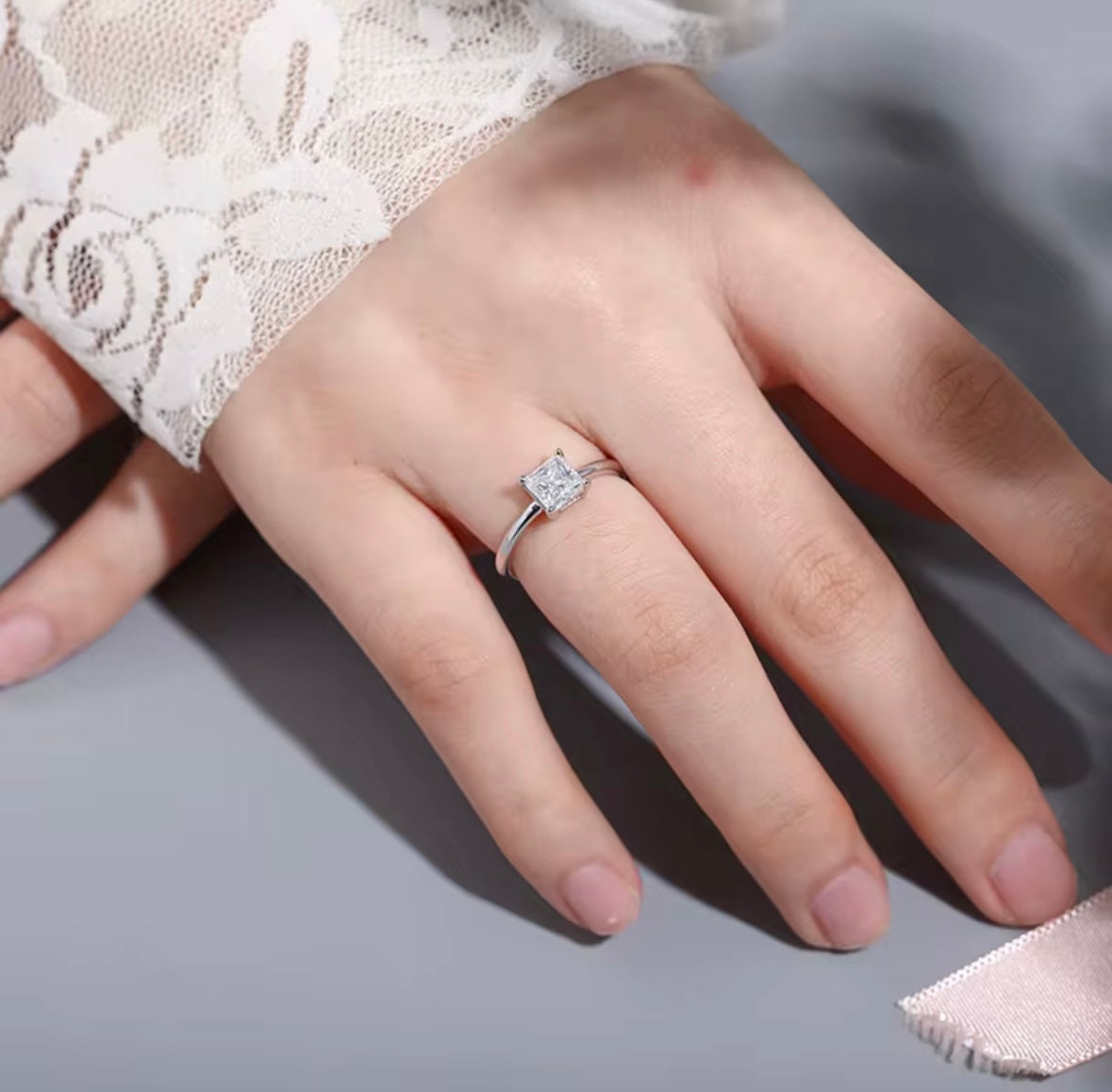 Vigselring Princess cut 1.0ct