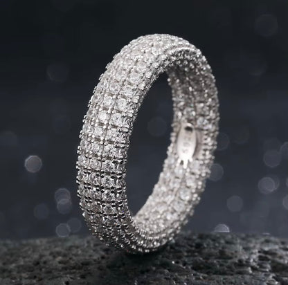 Diamantfylld ring