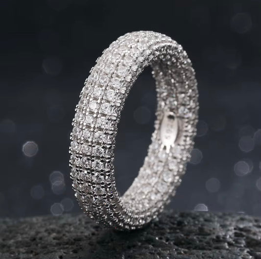 Diamantfylld ring