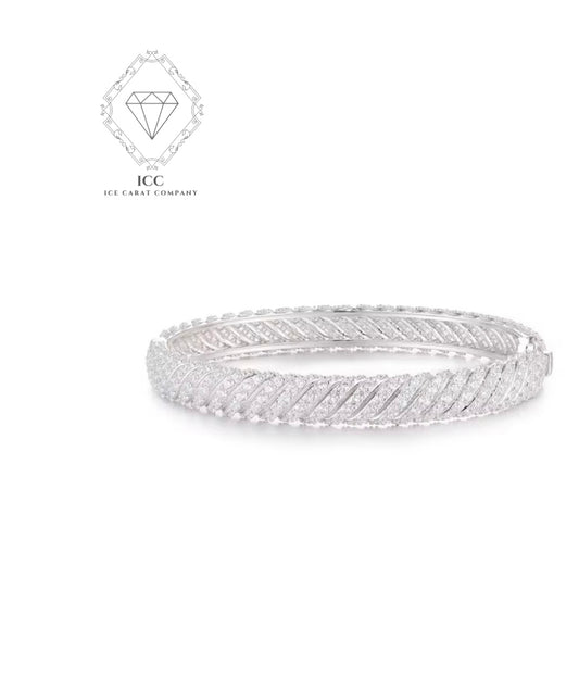 Vridet Lyx Armband