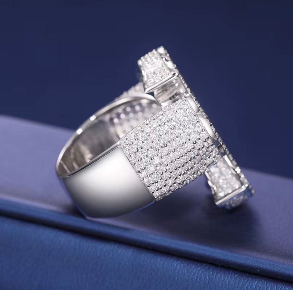 Baguette Kors ring